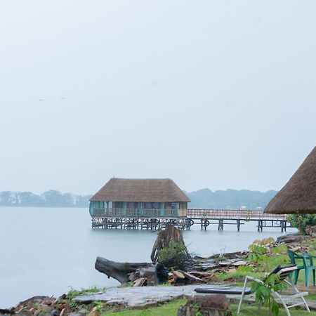 Mirembe Resort Beach Hotel Ssese Kalangala Exteriér fotografie