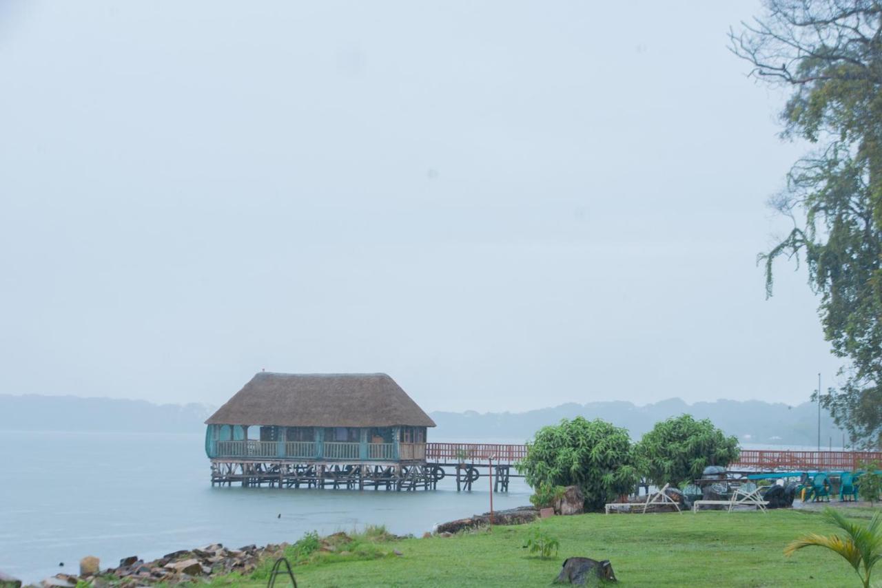 Mirembe Resort Beach Hotel Ssese Kalangala Exteriér fotografie